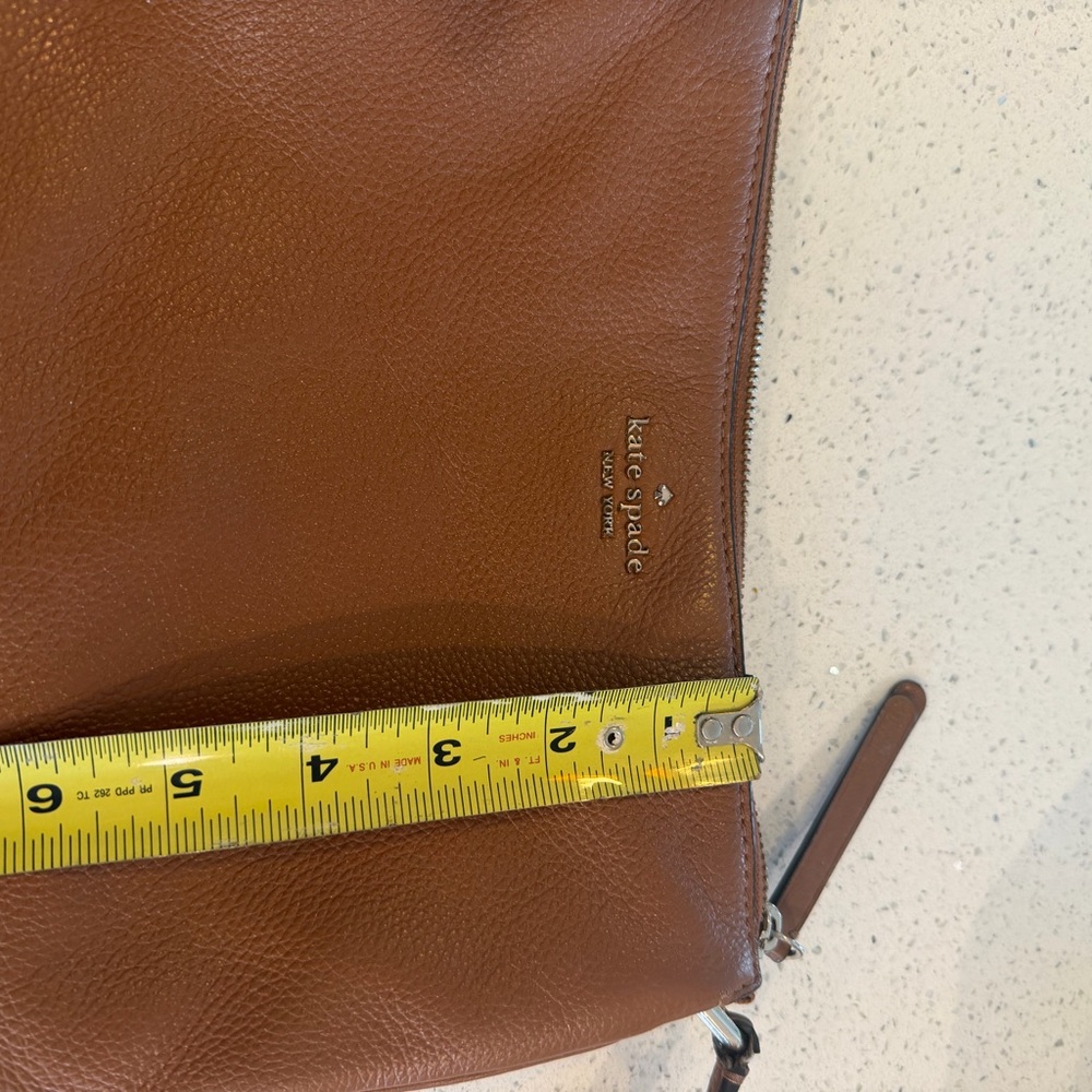 Kate Spade Leila Triple Gusset Crossbody bag. - Picture 7 of 17
